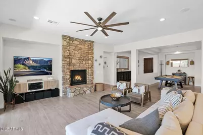 32718 N 18th Lane, Phoenix, AZ 85085 - Photo 9