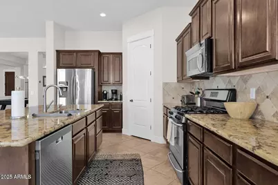 32718 N 18th Lane, Phoenix, AZ 85085 - Photo 15