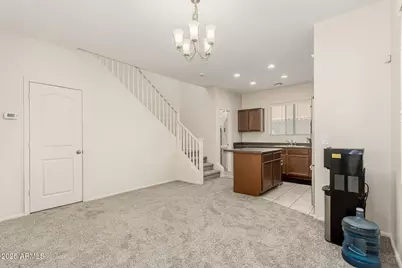 2044 N 77th Lane, Phoenix, AZ 85035 - Photo 7