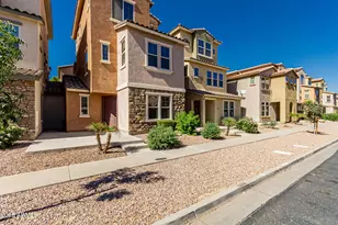 2044 N 77th Ln, Phoenix, AZ 85035 - Photo 7