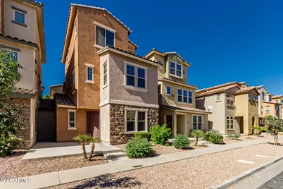 2044 N 77th Lane, Phoenix, AZ 85035 - Photo 5