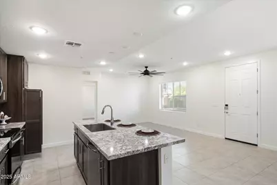 155 N Lakeview Boulevard #108, Chandler, AZ 85225 - Photo 15