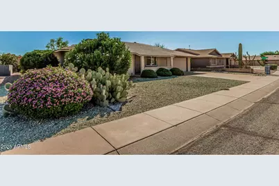 10129 W Pine Springs Drive, Sun City, AZ 85373 - Photo 37