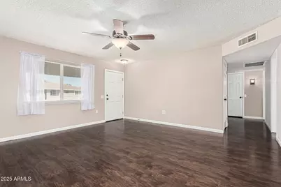 10129 W Pine Springs Drive, Sun City, AZ 85373 - Photo 7