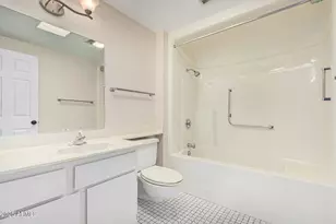 10129 W Pine Springs Dr, Sun City, AZ 85373 - Photo 19