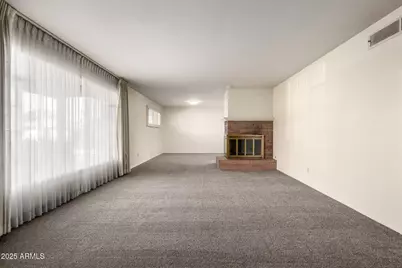 1339 E Luke Avenue, Phoenix, AZ 85014 - Photo 9