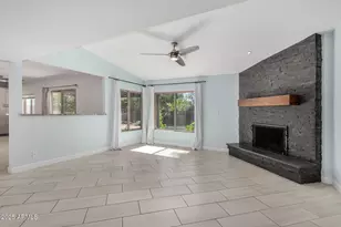 9245 E Laurel Ln, Scottsdale, AZ 85260 - Photo 13