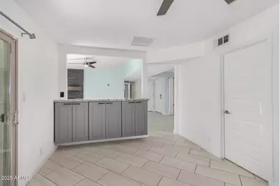 9245 E Laurel Lane, Scottsdale, AZ 85260 - Photo 9