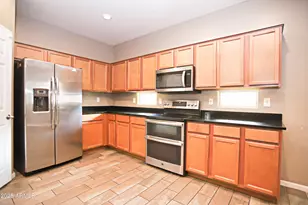 1709 E Grenadine Rd, Phoenix, AZ 85040 - Photo 11