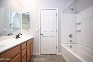 1709 E Grenadine Rd, Phoenix, AZ 85040 - Photo 25