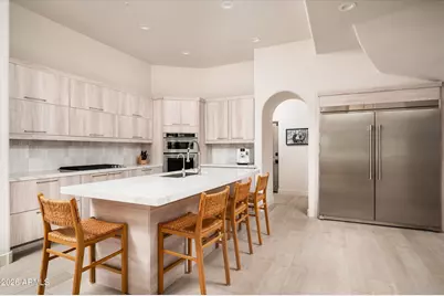 10918 E Sutherland Way, Scottsdale, AZ 85262 - Photo 13