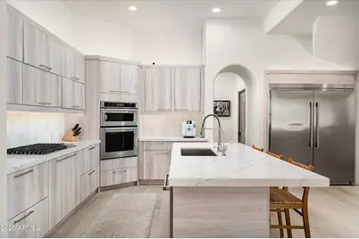 10918 E Sutherland Way, Scottsdale, AZ 85262 - Photo 17