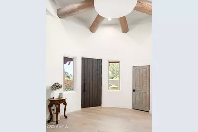 10918 E Sutherland Way, Scottsdale, AZ 85262 - Photo 11