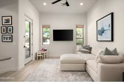 10918 E Sutherland Way, Scottsdale, AZ 85262 - Photo 15