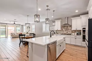 7609 West Odeum Ln, Phoenix, AZ 85043 - Photo 3