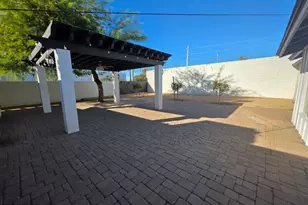 752 W 3rd Pl, Mesa, AZ 85201 - Photo 17