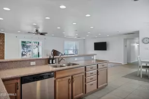 13657 N 21st Ave, Phoenix, AZ 85029 - Photo 15