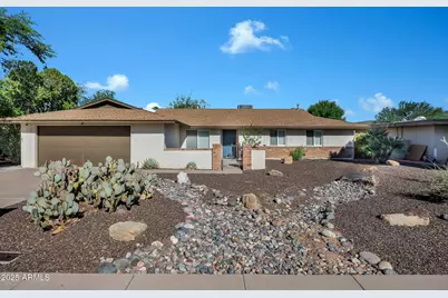 13657 N 21st Avenue, Phoenix, AZ 85029 - Photo 1