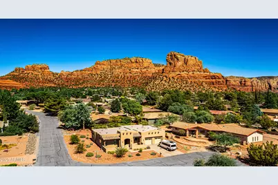 205 Oakcreek Drive, Sedona, AZ 86351 - Photo 3