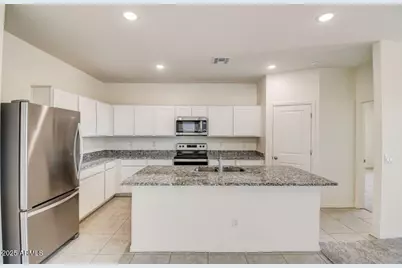 9828 W Albeniz Place, Tolleson, AZ 85353 - Photo 11