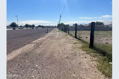 14009 N El Frio Street #13, El Mirage, AZ 85335 - Photo 9