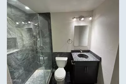 1006 E Weldon Avenue, Phoenix, AZ 85014 - Photo 9