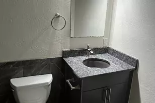 1006 E Weldon Ave, Phoenix, AZ 85014 - Photo 17