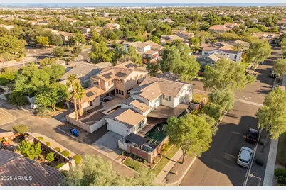 15294 W Old Oak Lane, Surprise, AZ 85379 - Photo 61