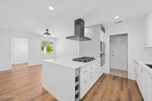 8414 E Sage Dr, Scottsdale, AZ 85250 - Photo 3