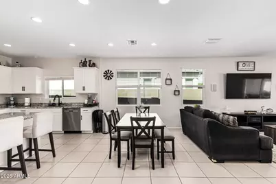 4811 S 103rd Drive, Tolleson, AZ 85353 - Photo 7