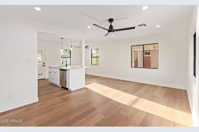 9042 N 3rd Avenue, Phoenix, AZ 85021 - Photo 21