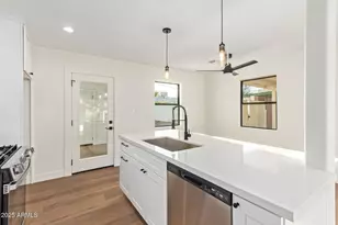 9042 N 3rd Ave, Phoenix, AZ 85021 - Photo 25