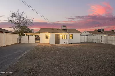 9042 N 3rd Avenue, Phoenix, AZ 85021 - Photo 41