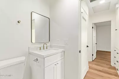 9042 N 3rd Avenue, Phoenix, AZ 85021 - Photo 37