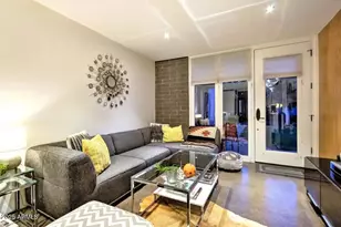 4202 N 38th St, Phoenix, AZ 85018 - Photo 1