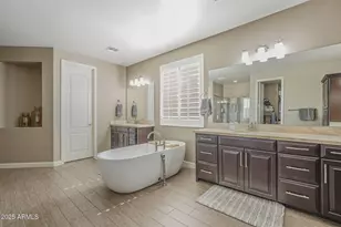 617 W Cantebria Dr, Gilbert, AZ 85233 - Photo 53