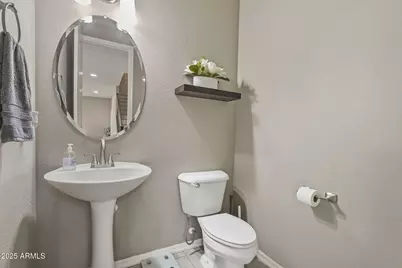 617 W Cantebria Drive, Gilbert, AZ 85233 - Photo 33