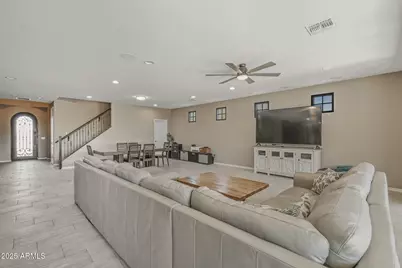 617 W Cantebria Drive, Gilbert, AZ 85233 - Photo 15