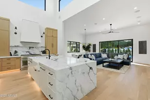 4234 N 42nd Pl, Phoenix, AZ 85018 - Photo 5