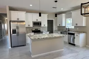 229 E Cedar Ave, Casa Grande, AZ 85122 - Photo 3