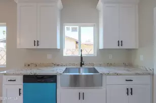 233 E Cedar Ave, Casa Grande, AZ 85122 - Photo 11