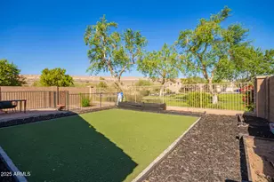 11822 W Softwind Dr, Sun City, AZ 85373 - Photo 25