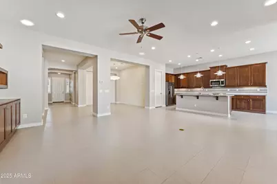 9916 W Redbird Road, Peoria, AZ 85383 - Photo 3