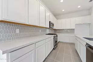 4064 E Desert Lilly Ln, San Tan Valley, AZ 85140 - Photo 5