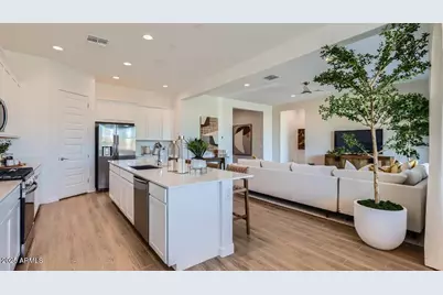 9635 W Flower Street, Phoenix, AZ 85037 - Photo 5