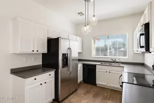 15558 N 136th Ln, Surprise, AZ 85374 - Photo 7