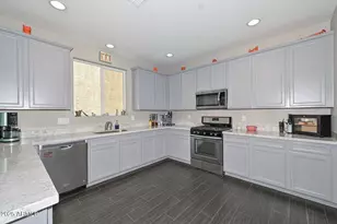 12330 W Cactus Blossom Trail, Peoria, AZ 85383 - Photo 9