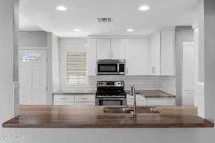 5802 E Gelding Dr, Scottsdale, AZ 85254 - Photo 17