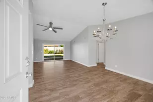 5802 E Gelding Dr, Scottsdale, AZ 85254 - Photo 13