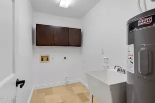 5903 E Paradise Ln, Scottsdale, AZ 85254 - Photo 17